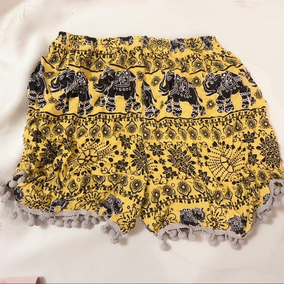 Thai Elephant Yellow Vintage Shorts - Picture 1 of 4